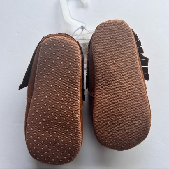 Old Navy Baby Cognac Color Fringe Detail Moccasins Sz 18-24 M - Picture 7 of 8